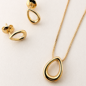 Conjunto Gota Vazada banhado a ouro 18k