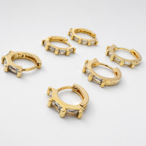Trio de Argolas Cravejadas em Baguete Banhado a ouro 18k