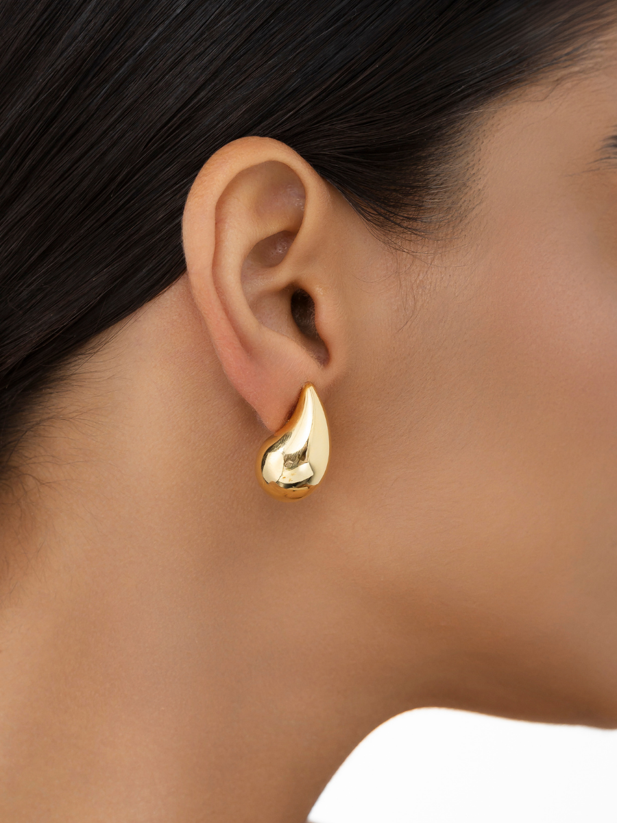 Brinco Gota Pequena Banhado a Ouro 18k
