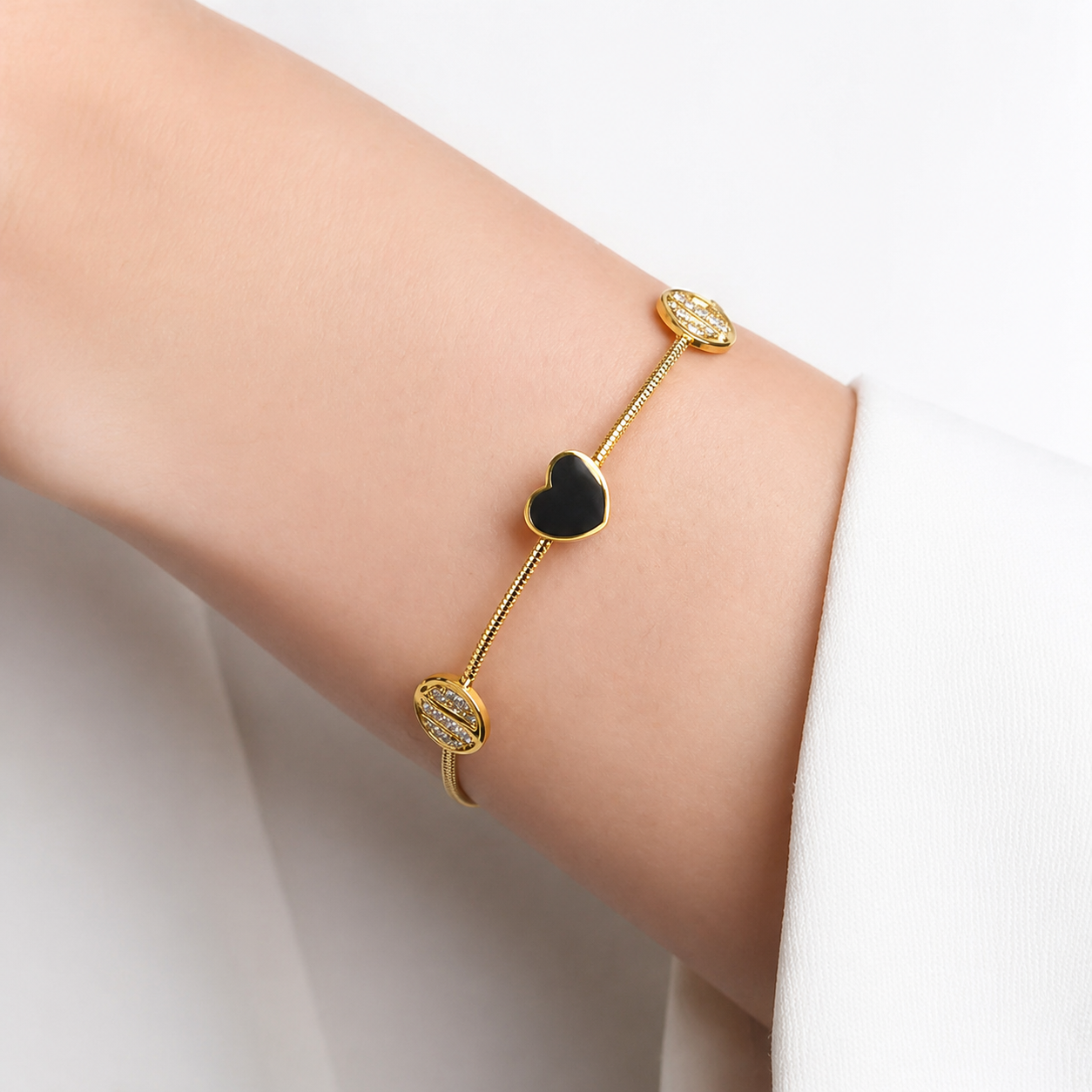 Pulseira Medalhas São Bento e Coração banhada a ouro 18k