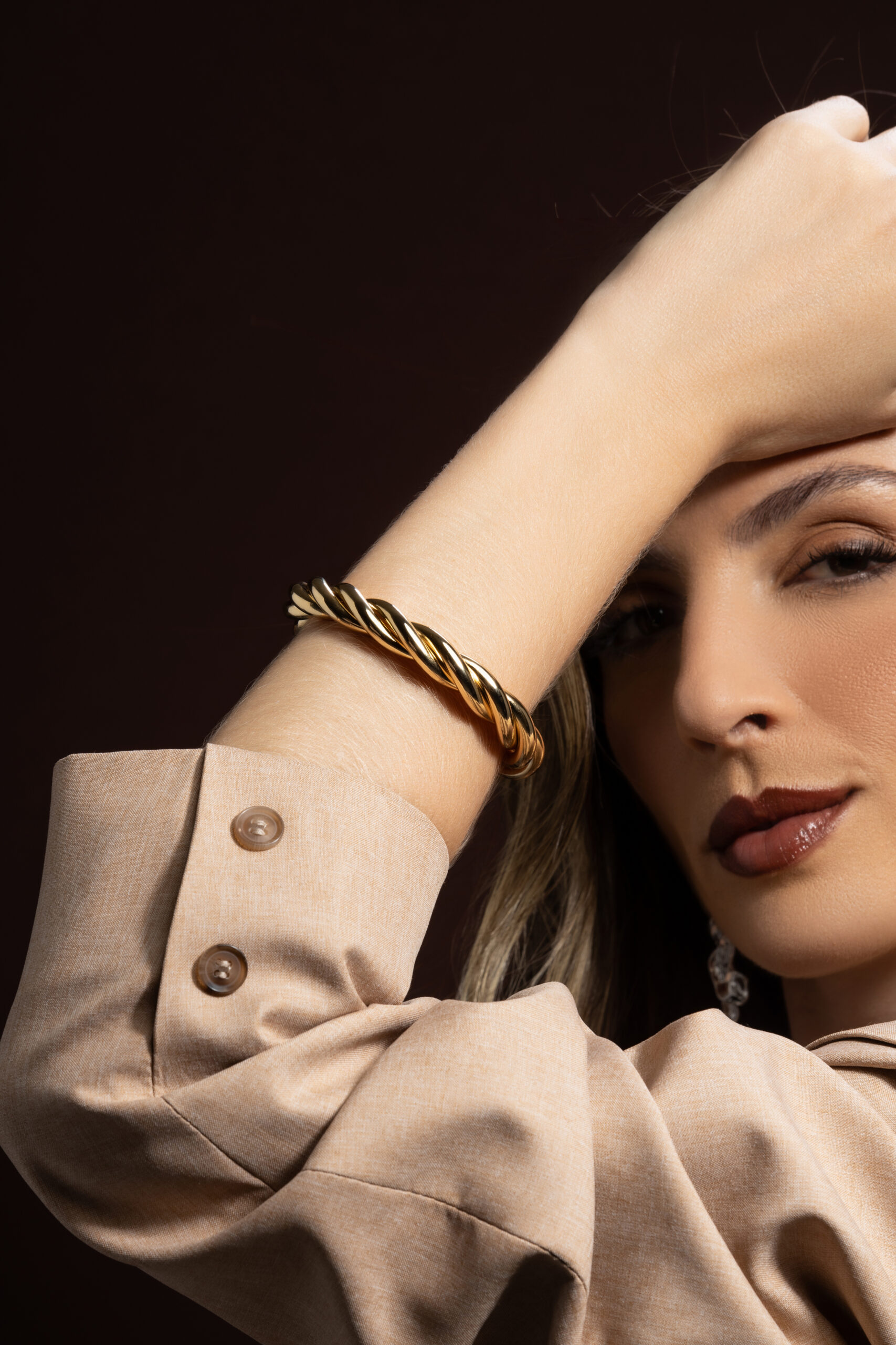 Bracelete Torcido G Banhado a Ouro 18K