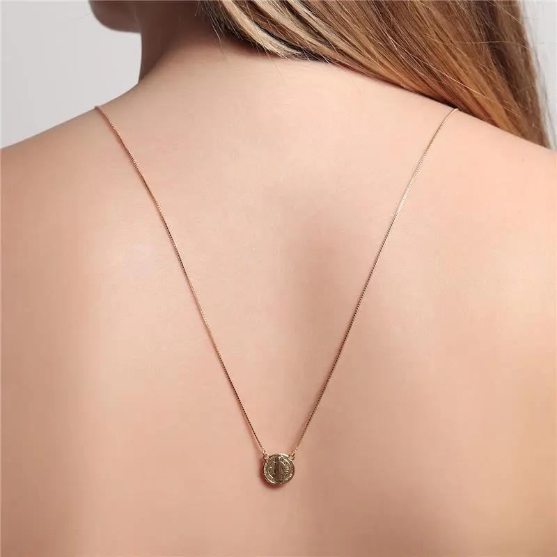 Escapulário São Bento Pequeno Dourado Ouro 18k - Imagem 2