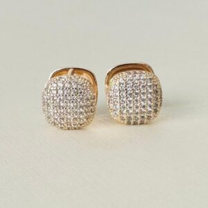 Argola Quadrada Cravejada  em Micro Zircônias Banhada a Ouro 18k