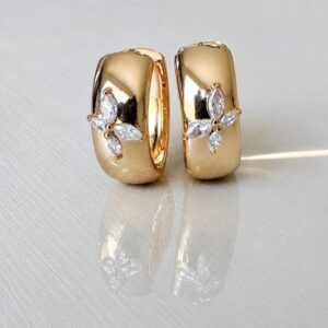 Argola Borboleta em Zircônia Banhada a Ouro 18k