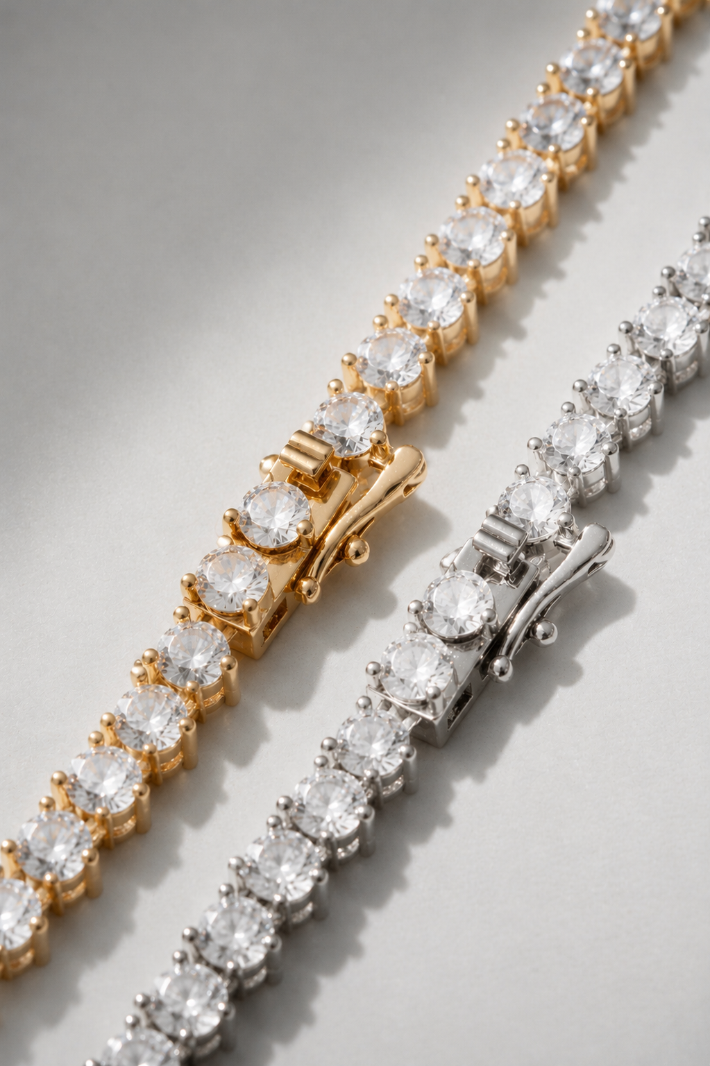 Choker Riviera 4 Pontas Banhada a Ouro 18k